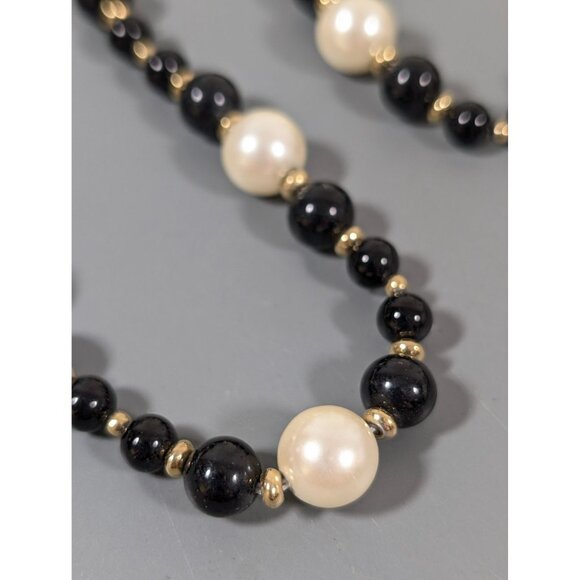 Vintage Black Glass Faux Pearl Beaded Classic Long Necklace Gold Tone 30" - Picture 3 of 8